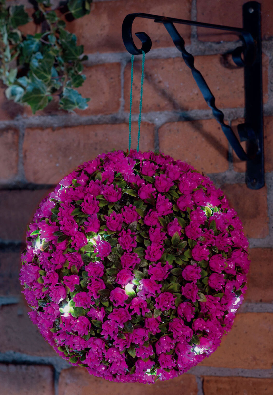 28CM DIAMETER 20 LED WARM WHITE PINK ROSE SOLAR TOPIARY BALL